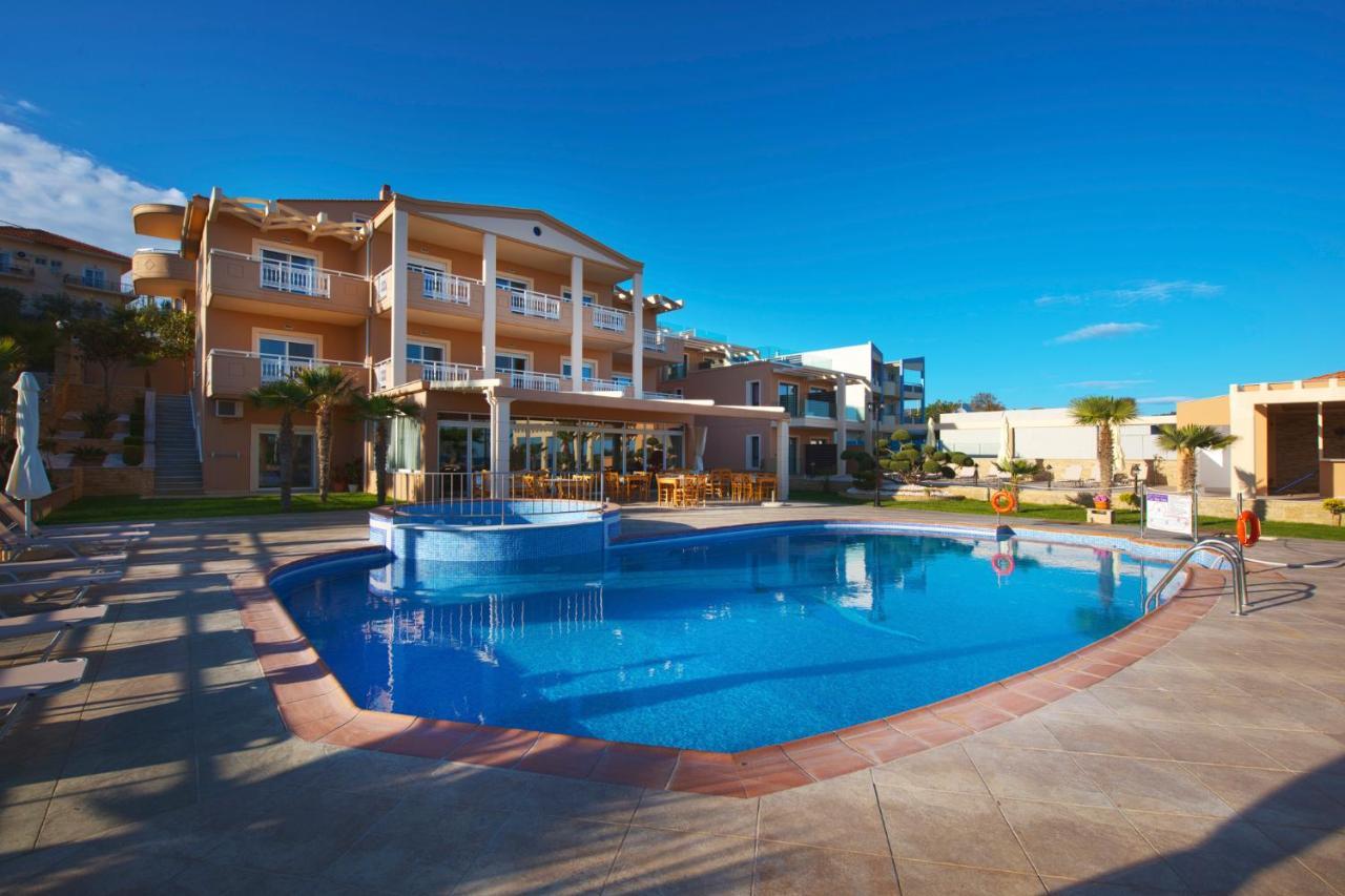 يميناريا Blue View Hotel المظهر الخارجي الصورة