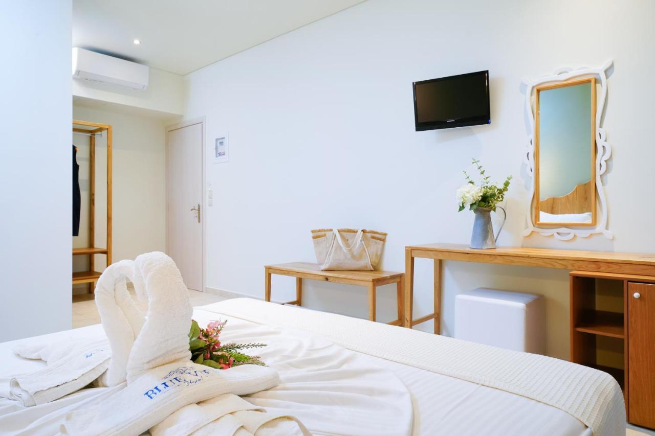 يميناريا Blue View Hotel المظهر الخارجي الصورة