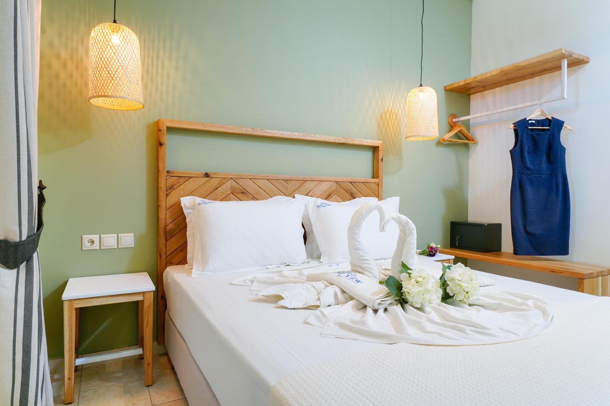 يميناريا Blue View Hotel المظهر الخارجي الصورة