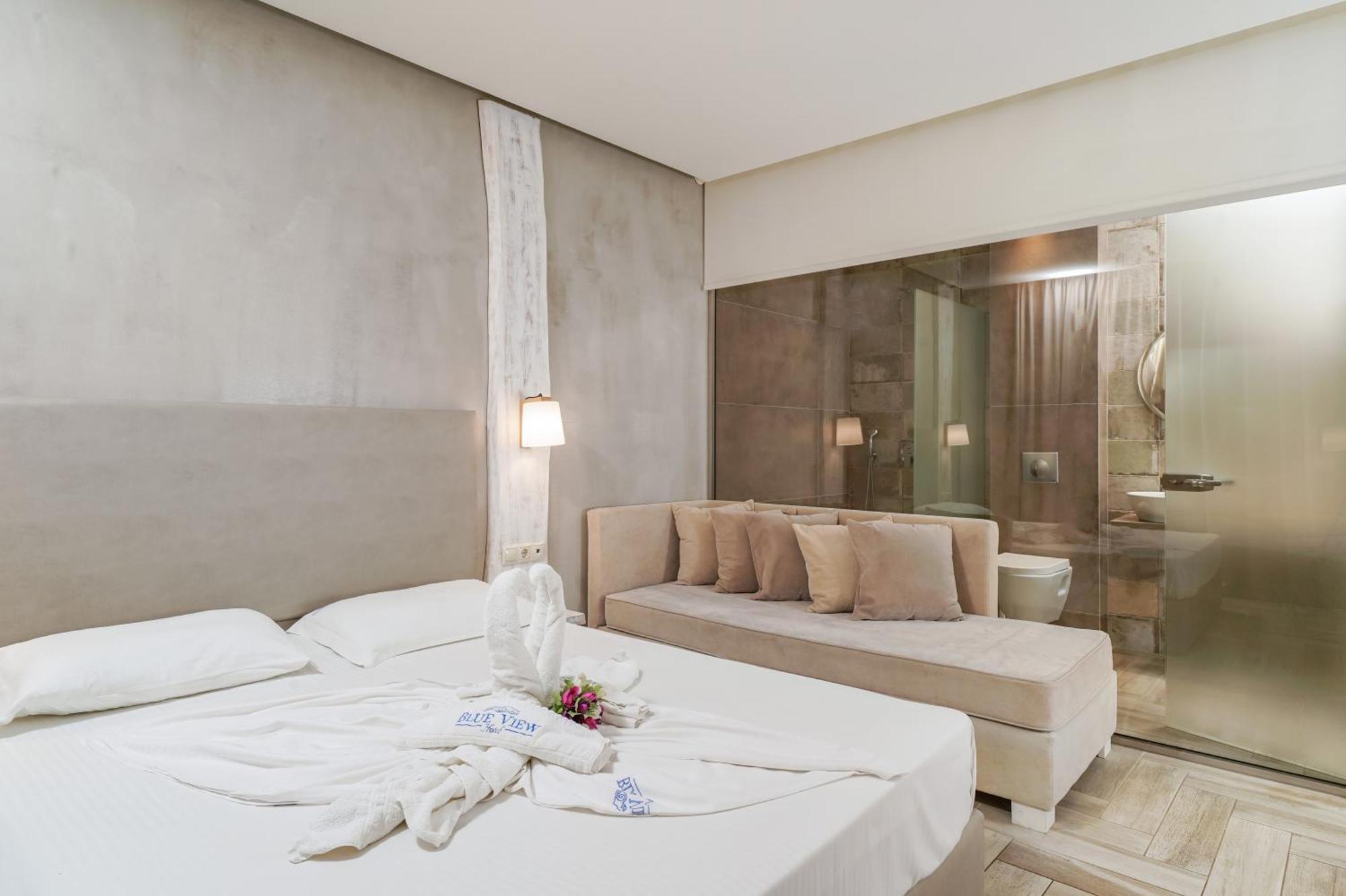 يميناريا Blue View Hotel المظهر الخارجي الصورة