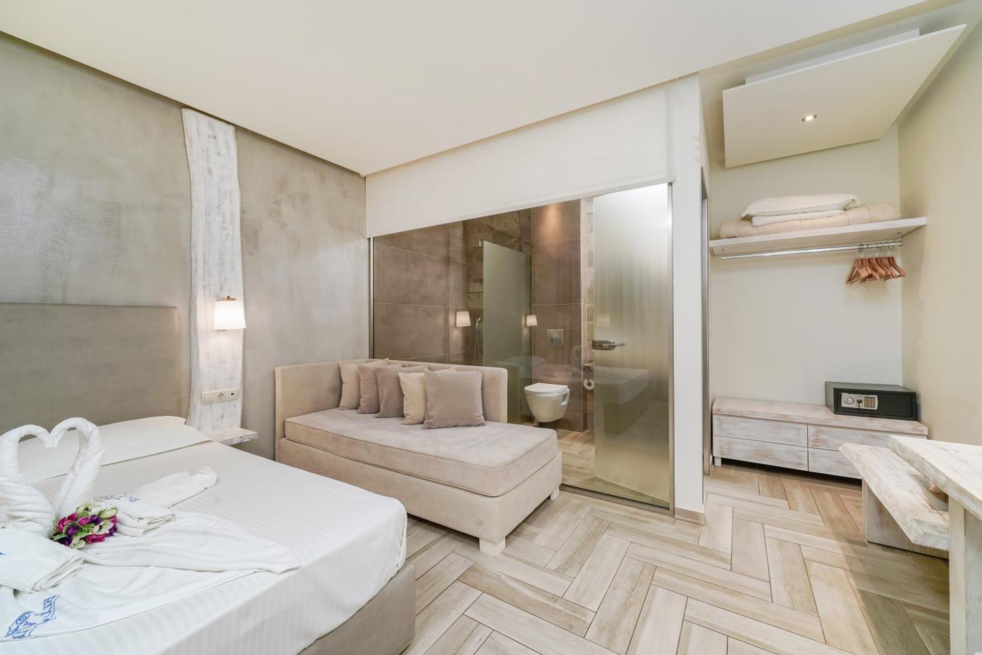 يميناريا Blue View Hotel المظهر الخارجي الصورة