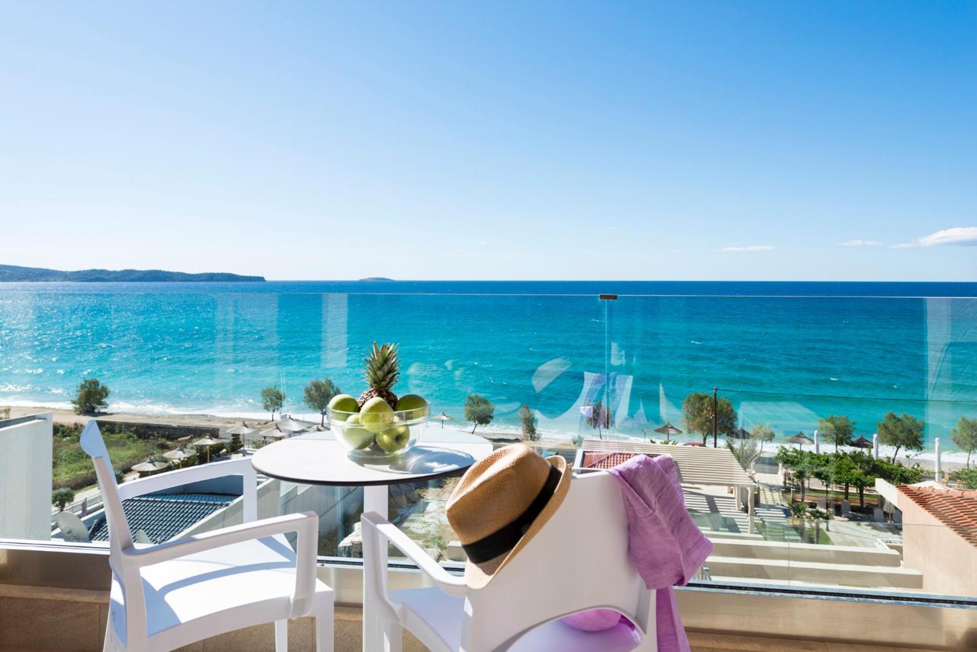 يميناريا Blue View Hotel المظهر الخارجي الصورة