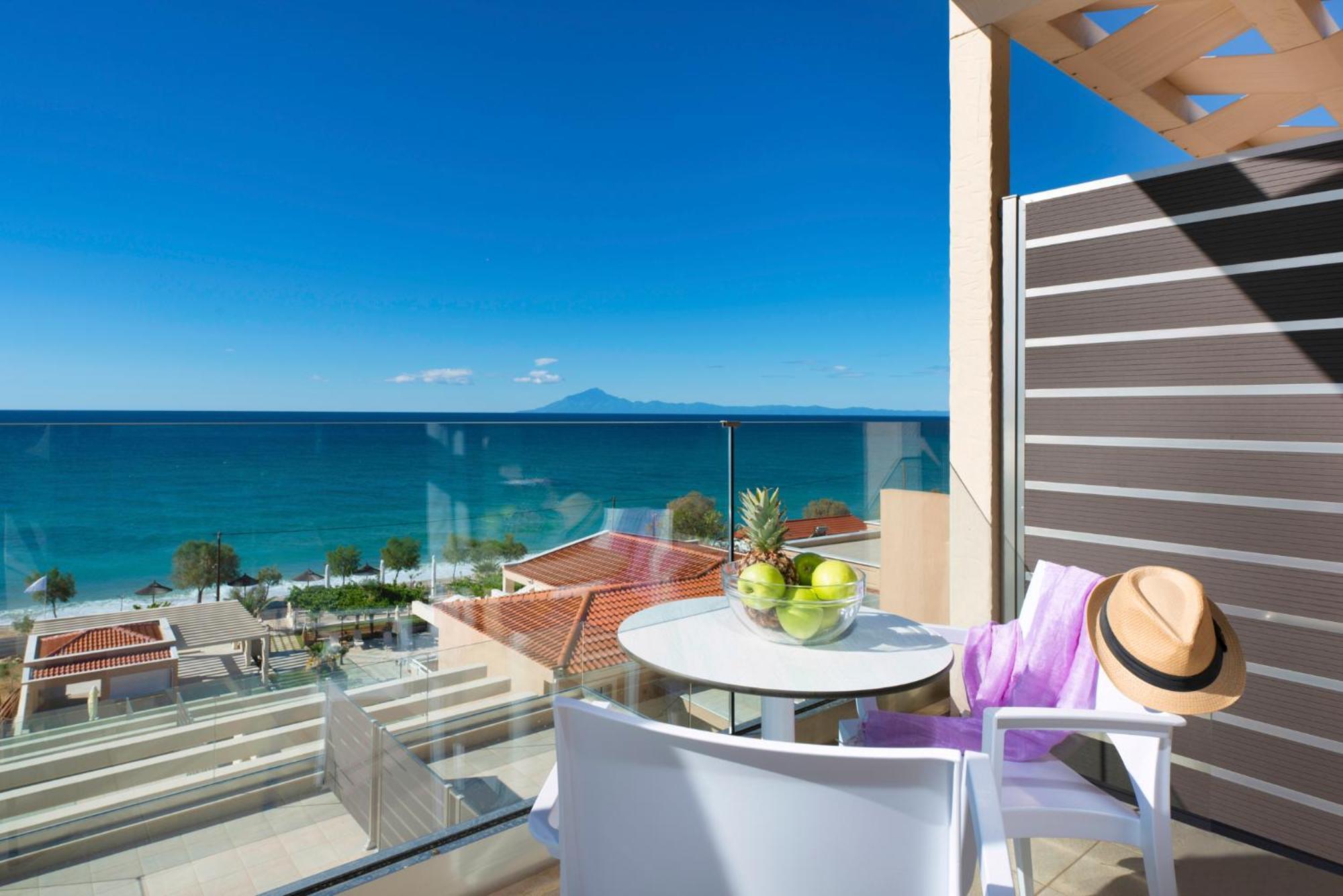 يميناريا Blue View Hotel المظهر الخارجي الصورة