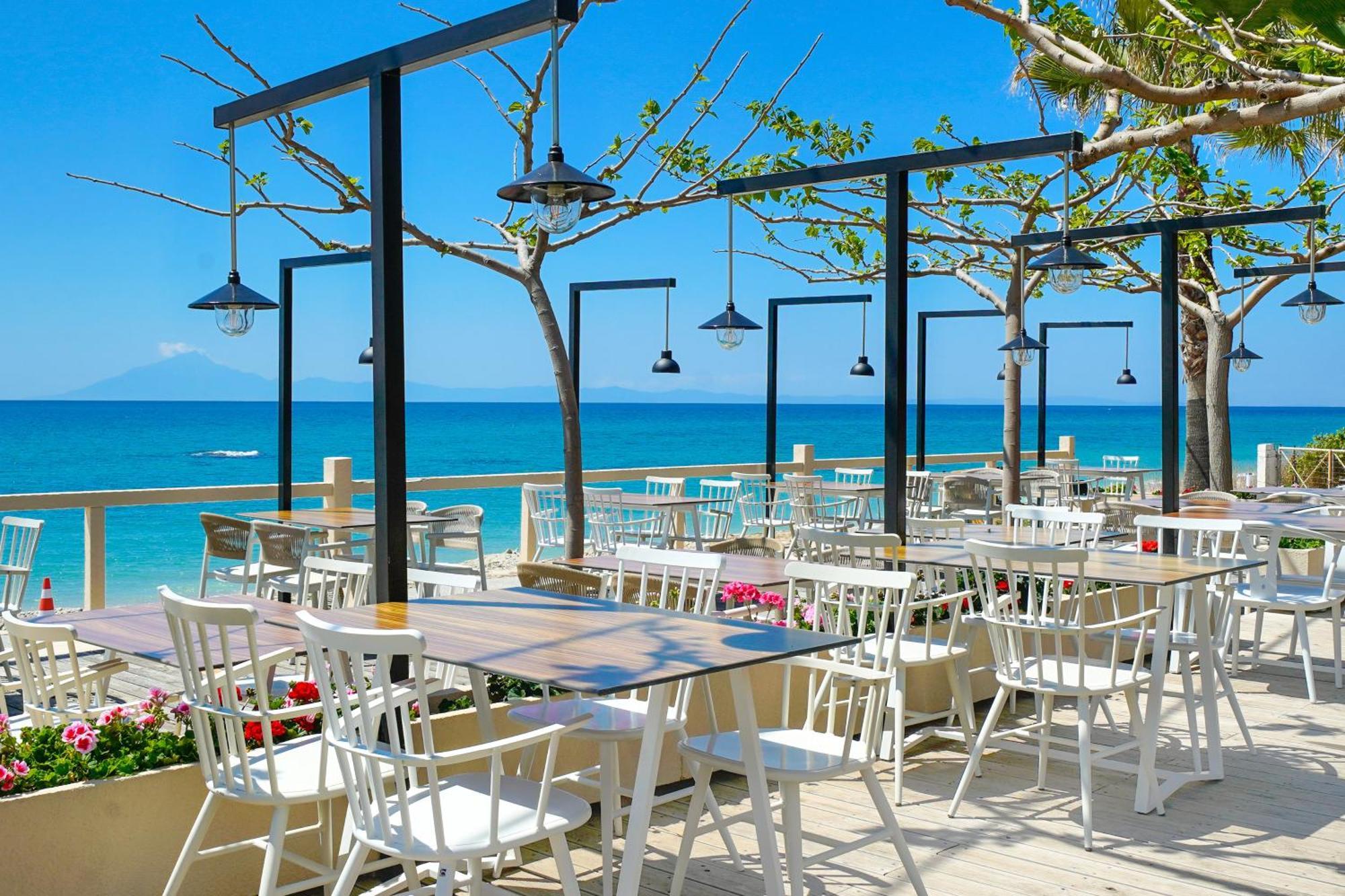 يميناريا Blue View Hotel المظهر الخارجي الصورة