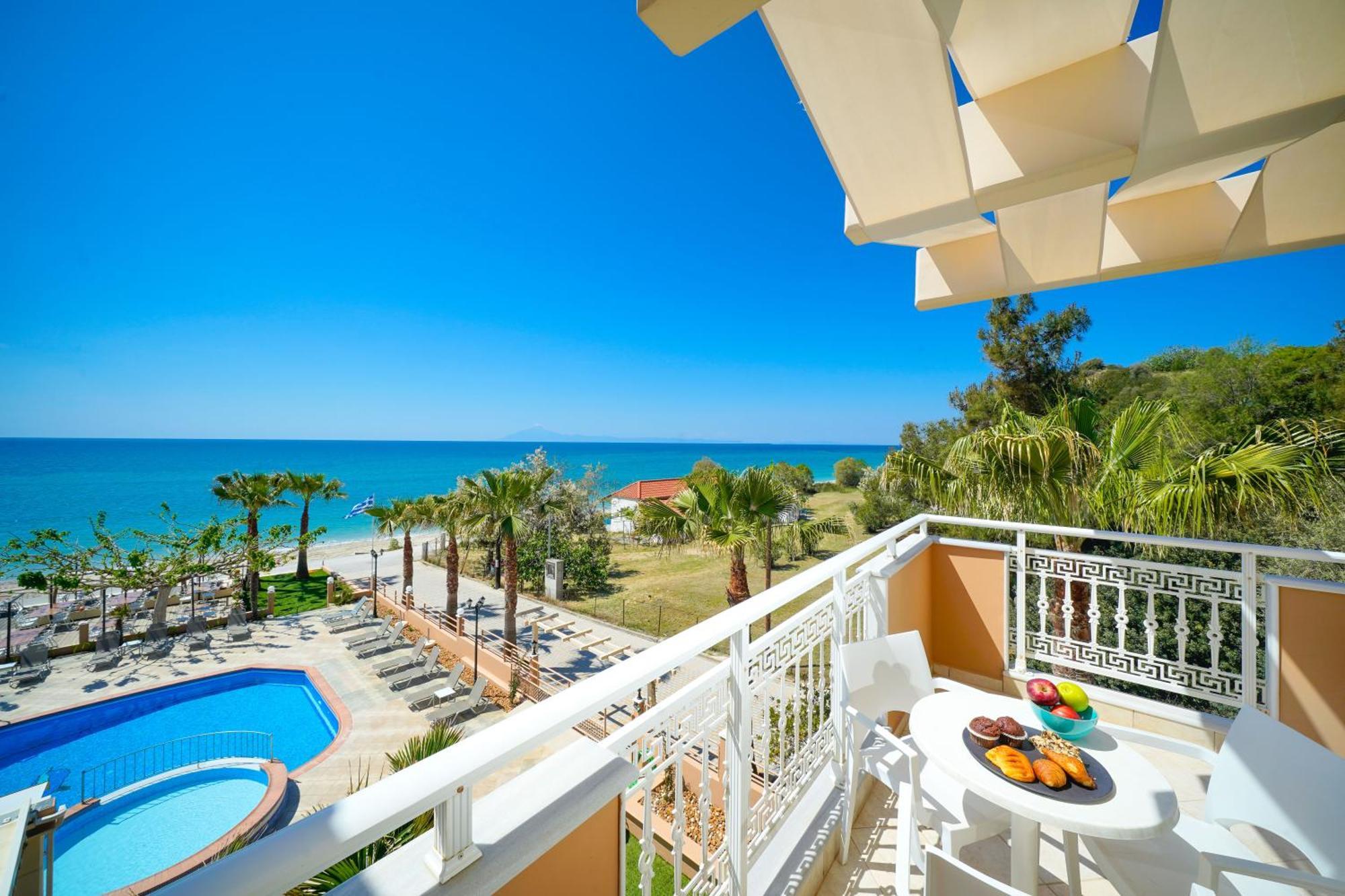 يميناريا Blue View Hotel المظهر الخارجي الصورة